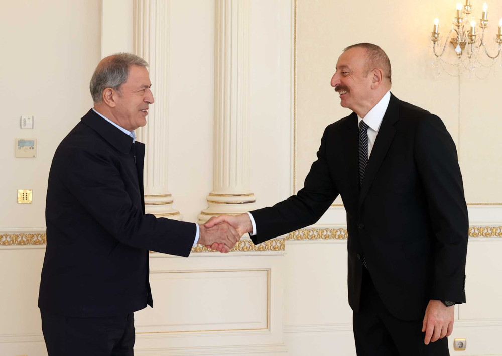 Bakan Akar, Azerbaycan Cumhurbaşkanı İlham Aliyev ile görüştü