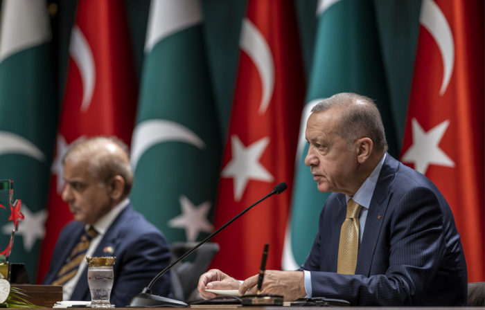 Cumhurbaşkanı Erdoğan Pakistan Başbakan ile görüştü