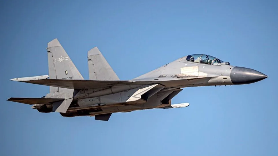 Tayvan, 29 Çin uçağının hava savunma bölgesine girdiğini iddia etti